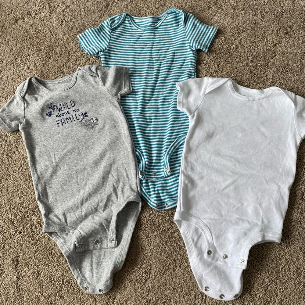 18 months Carter’s onesies